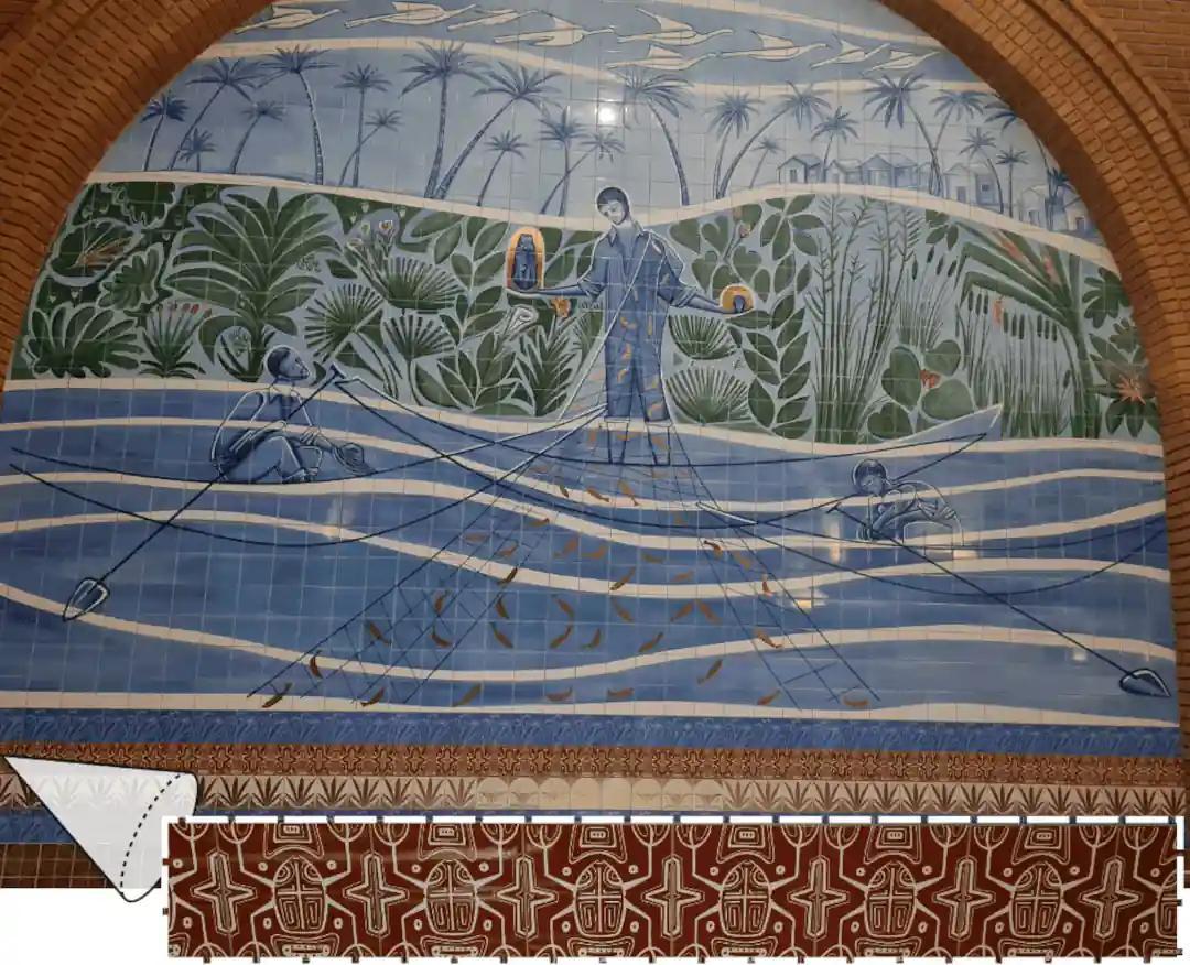 Muiraquitã, na base do painel do encontro da Imagem, próximo ao Nicho de Nossa Senhora Aparecida